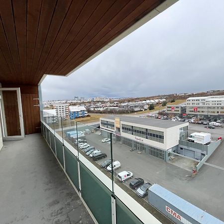 Modern And Spacious 3 Bedroom Apartment In Kopavogur Reykjavík Exterior photo