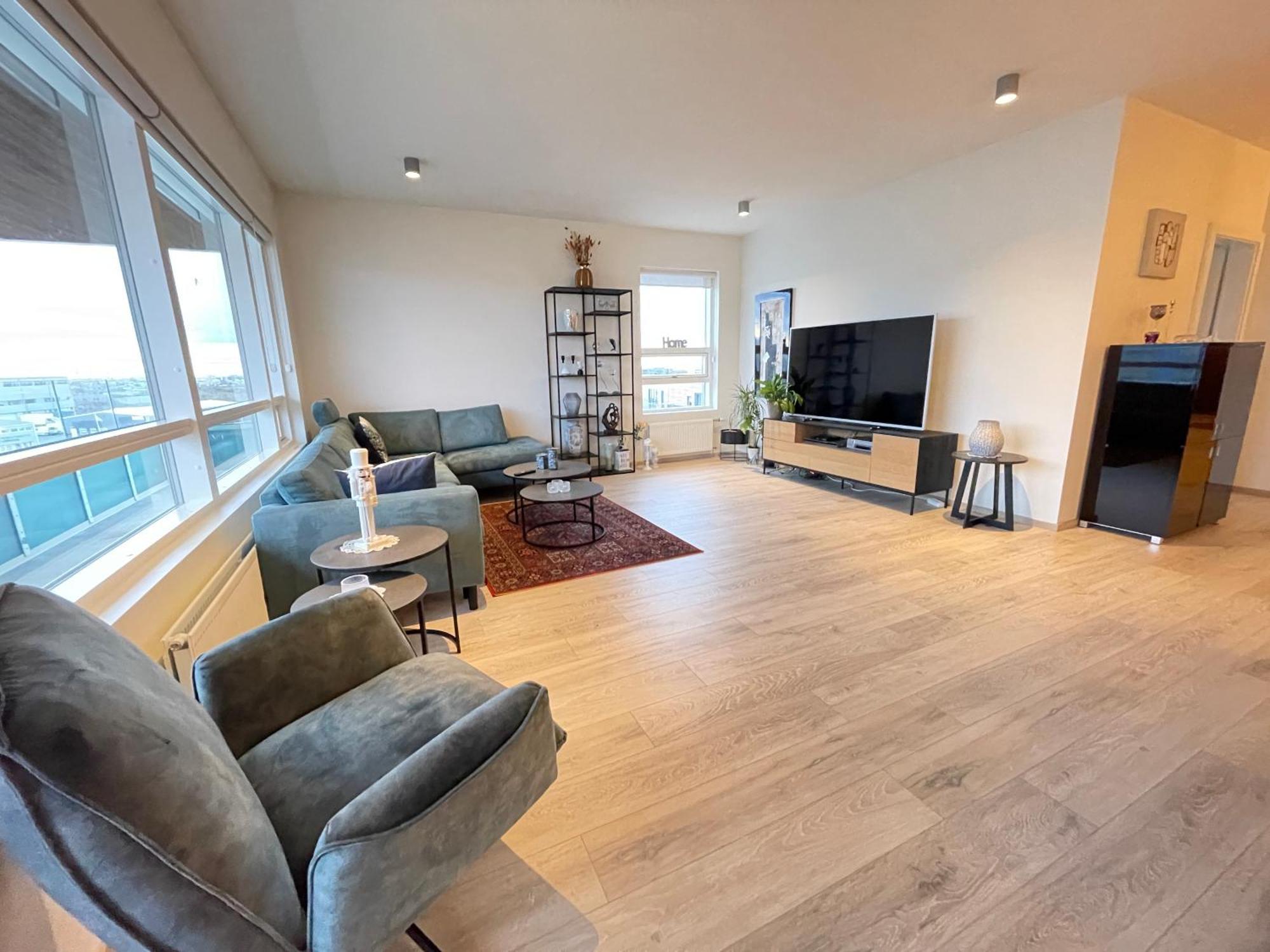 Modern And Spacious 3 Bedroom Apartment In Kopavogur Reykjavík Exterior photo